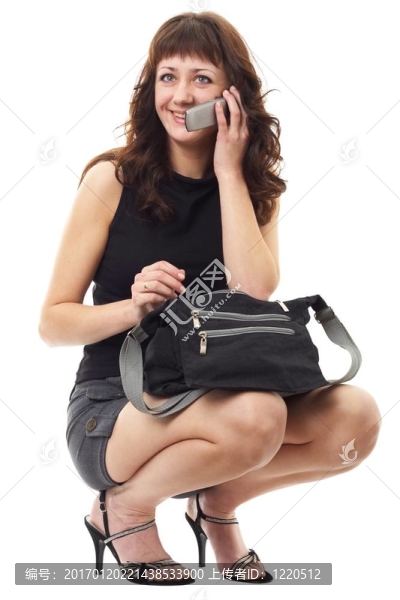 帶手機(jī)的年輕女人