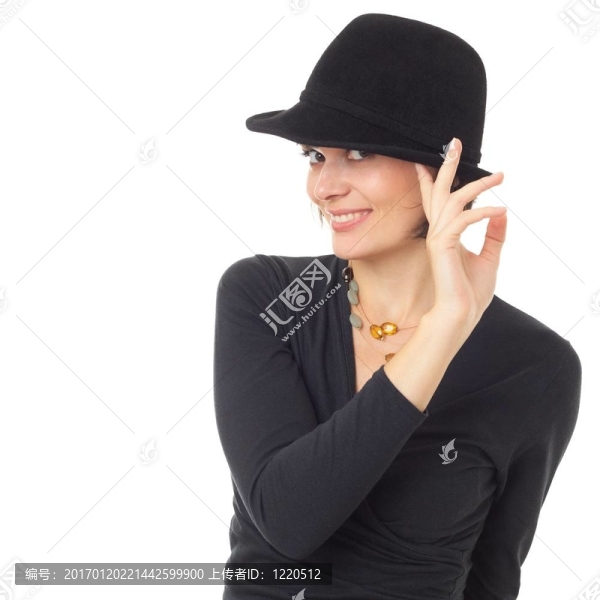 帶帽子的年輕女人