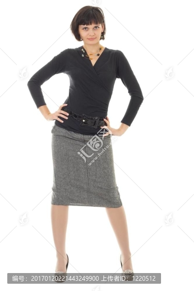 站在白色背景下的女人