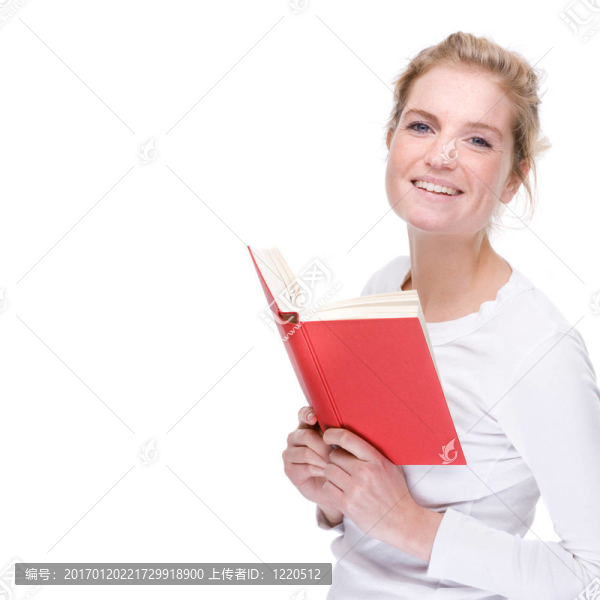 拿著書的女人
