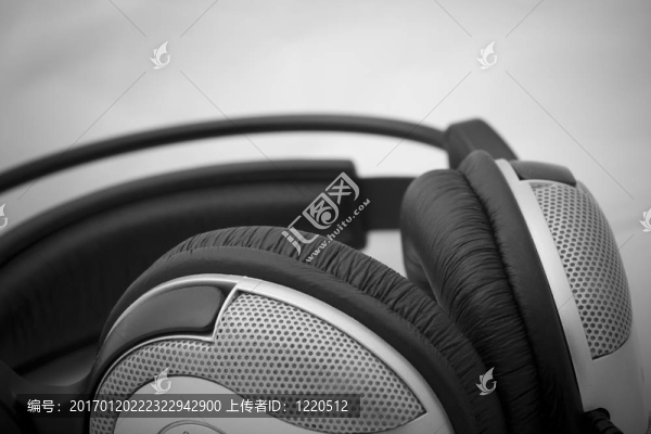 聽(tīng)音樂(lè)的裝置