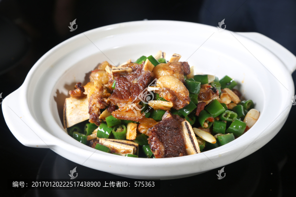 砂鍋牛仔骨