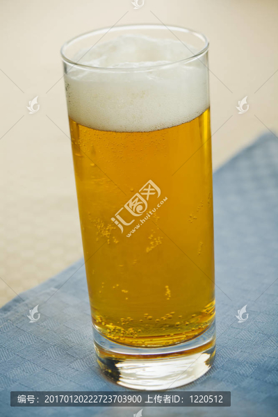 啤酒