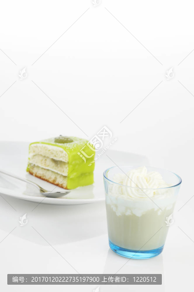 蛋糕和卡布基諾