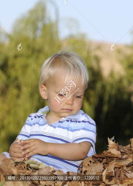 小嬰兒