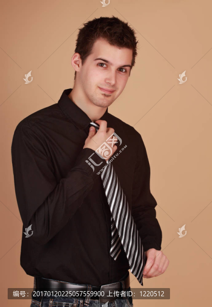 年輕的白人男子