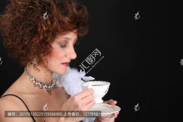 成熟的女性-匯圖網(wǎng) www.fosd68.com 成熟的女性