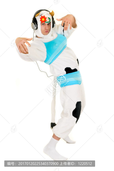 瘋牛；嘻哈