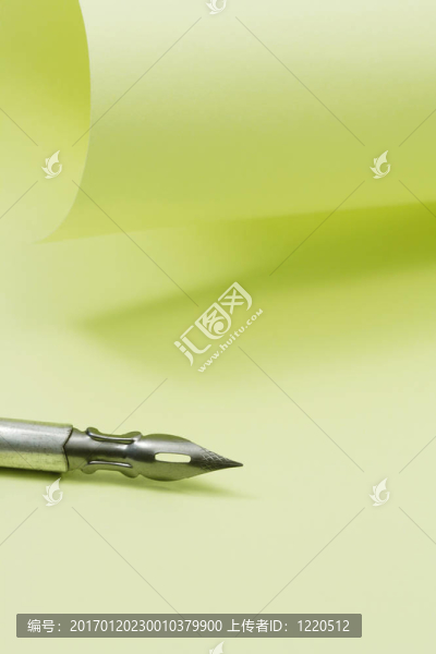 鋼筆和紙-匯圖網(wǎng) www.fosd68.com 鋼筆和紙