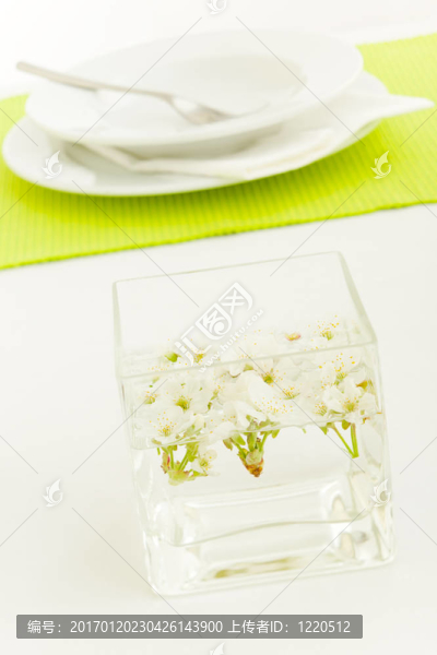 廚房的桌子上安裝