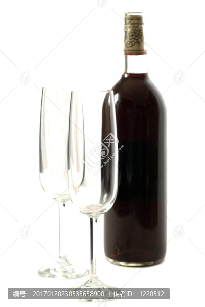 空的香檳酒杯