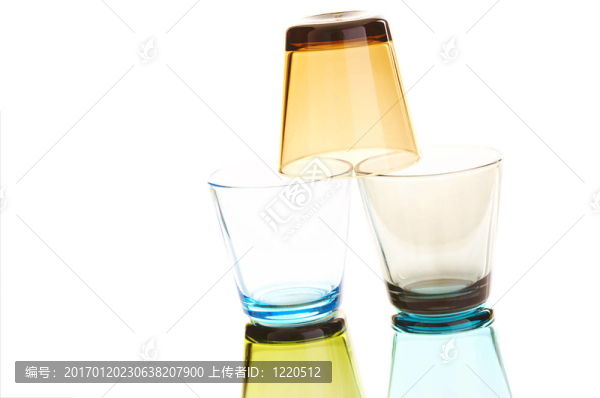 玻璃杯