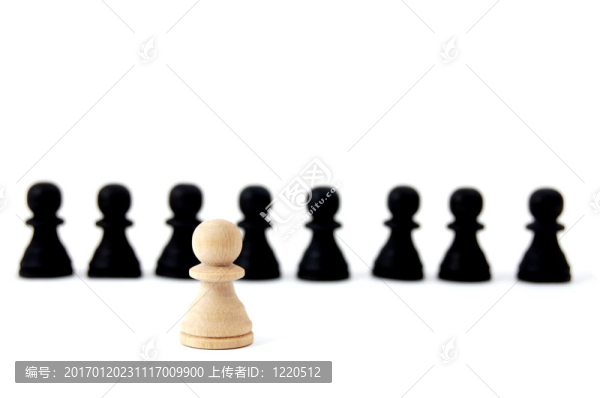 個(gè)人下棋的人