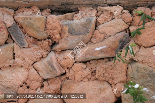 舊谷倉的基礎(chǔ)