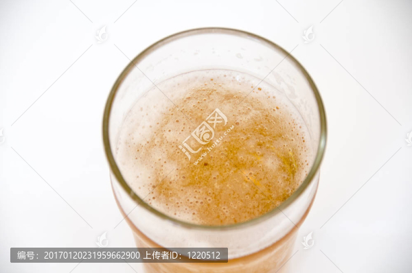 啤酒