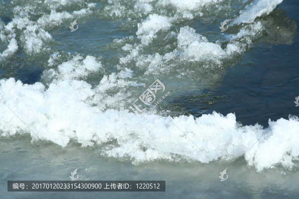 冰凍的河
