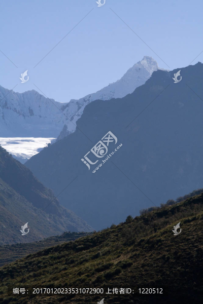 寧靜的山
