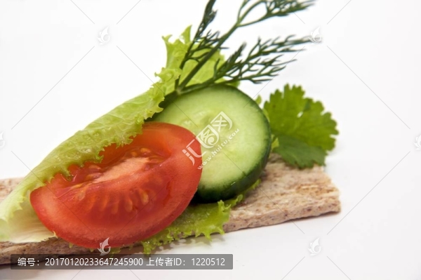 對一些蔬菜的薄脆餅干
