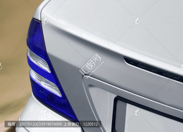 關(guān)閉一輛汽車的照片-匯圖網(wǎng) www.fosd68.com 關(guān)閉一輛汽車的照片