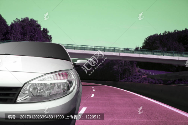 道路上的汽車