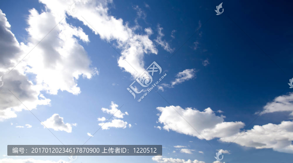 深藍(lán)色的天空