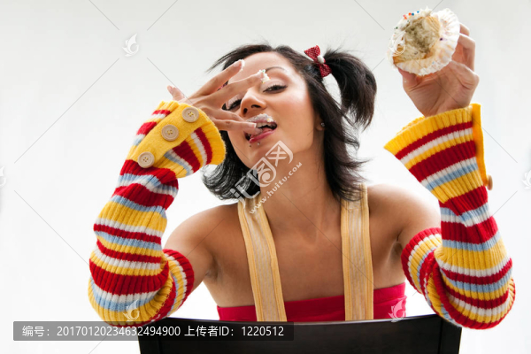 蛋糕的女孩