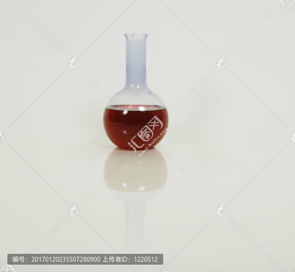 紅色的燒杯