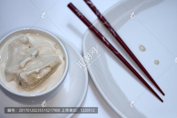 冰淇淋