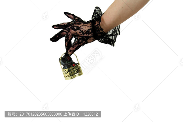 戴花邊手套抱著心籃