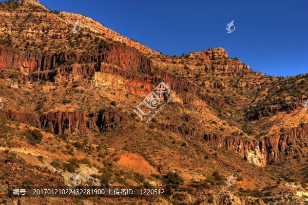 沙漠山