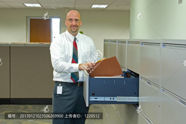 公司辦公室員工