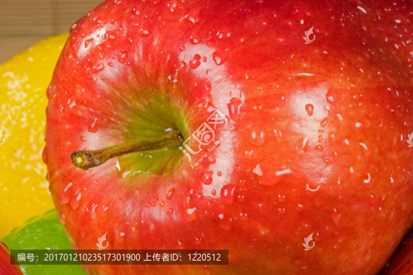 新鮮柑橘蘋果濕露
