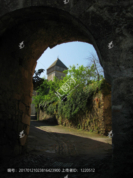 圣Bertrand,de,Comminges村；門；