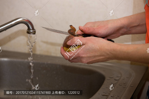 家庭主婦的手