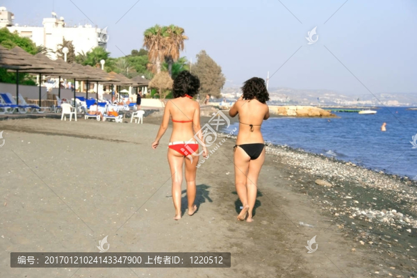 兩個漂亮的女孩