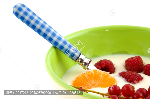 酸奶和水果