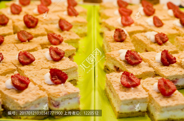 奶油糕點(diǎn)-匯圖網(wǎng) www.fosd68.com 奶油糕點(diǎn)