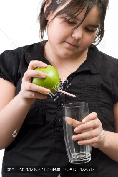 女孩淋汁