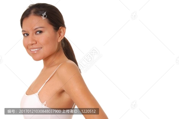 可愛(ài)的黑發(fā)女孩