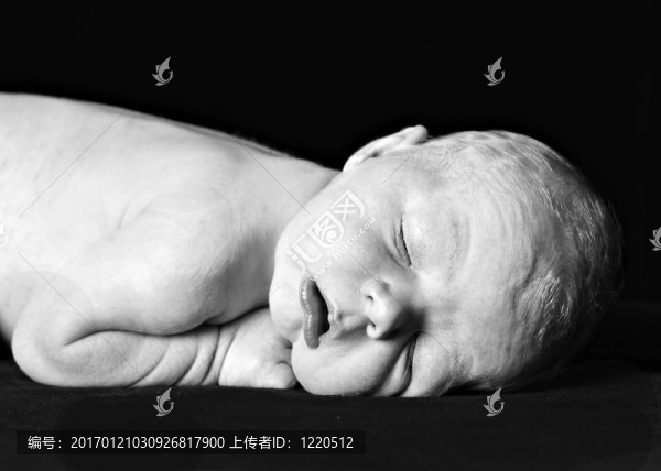 熟睡的嬰兒