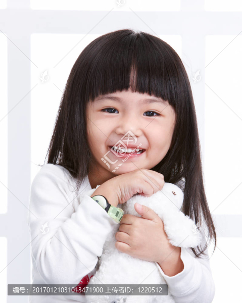 年輕的小女孩