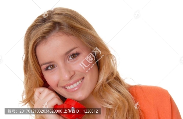 可愛(ài)的金發(fā)女孩在電話