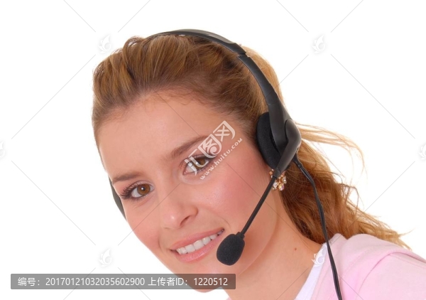 可愛(ài)的金發(fā)女孩在電話