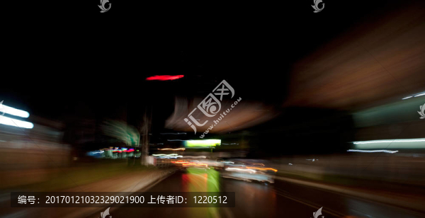 晚上開車