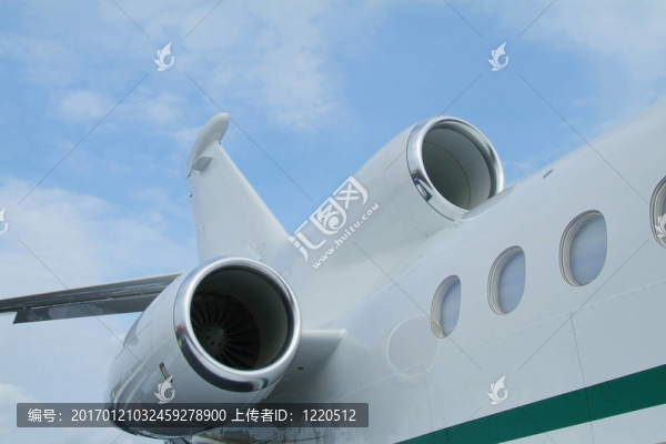 公務(wù)機后