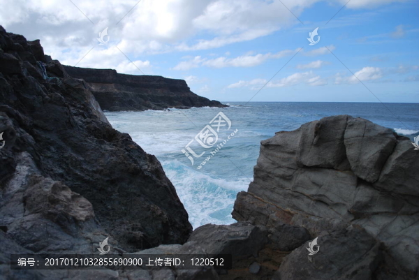 海墻