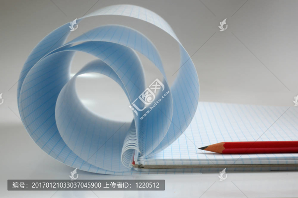 筆記本和鉛筆