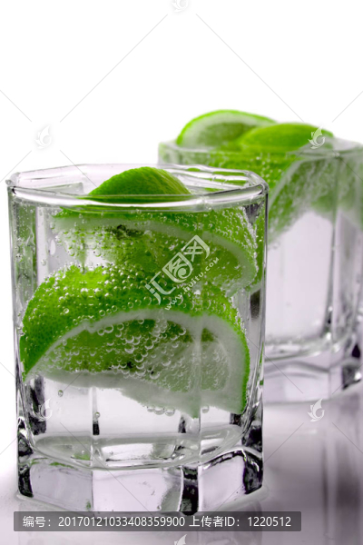 用石灰水