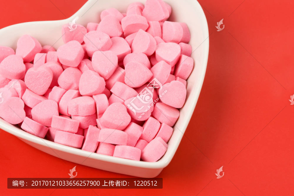 粉紅心形糖果