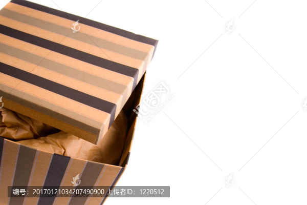 打開禮品盒